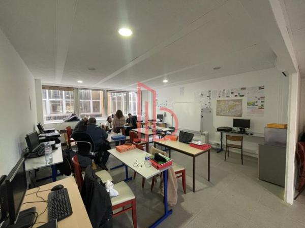 Bureau de 1156 m² à louer à Bordeaux Boulevards