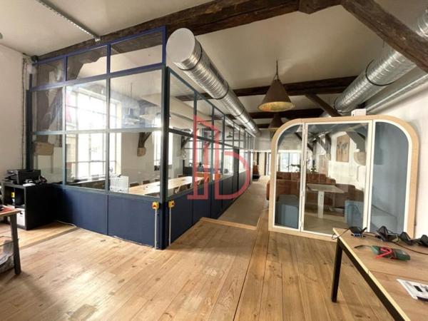 Bureau de 515 m² à louer à Bordeaux Chartrons