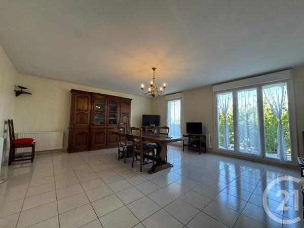 Appartement F3 à vendre  3 pièces - 83,82 m 2   PITHIVIERS  - 45