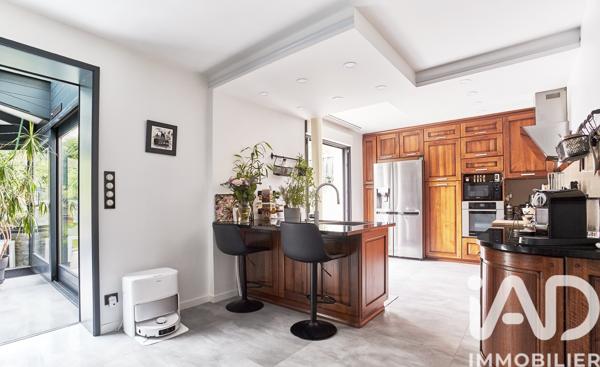 Maison à vendre 7 pièces 230 m² Montigny-lès-Cormeilles