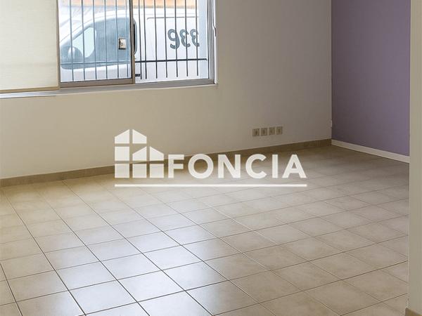 Location Local commercial 2 pièces 36.83 m² - 20 RUE MAX DORMOY Port St Louis Du Rhone 13230