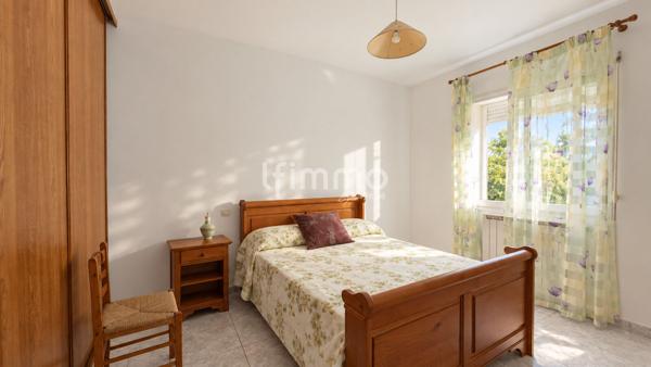 Villa T5 de 159 m2 sur 30 000 m2 de terrain - Elne