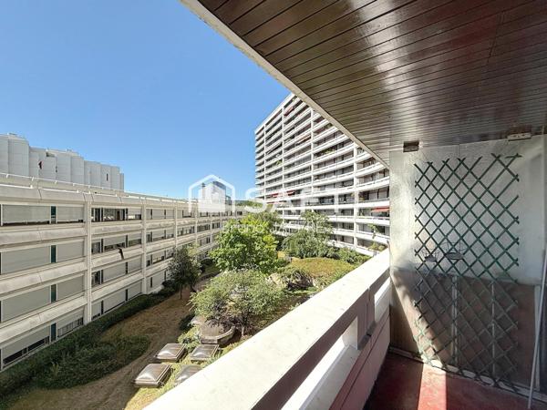 Paris 15 - 3 pièces avec terrasse, 66 m²,  2 CH, terrasse 5,5 m², accès handicapé