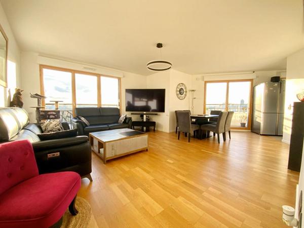 Appartement  3 chambres 85 m2 avec balcon