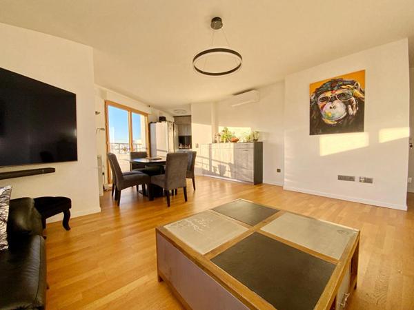 Appartement  3 chambres 85 m2 avec balcon