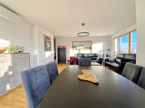 Appartement  3 chambres 85 m2 avec balcon