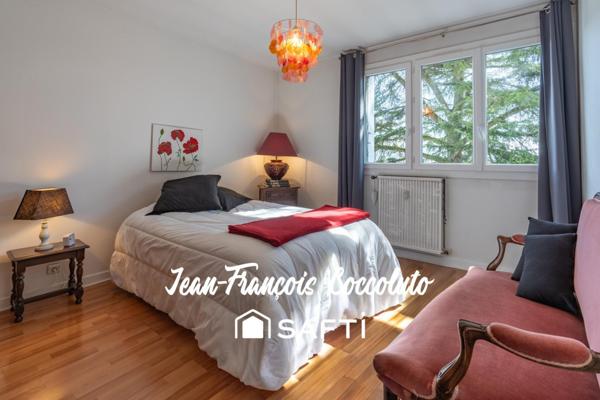 Très beau T3 avec balcon, ascenseur et garage