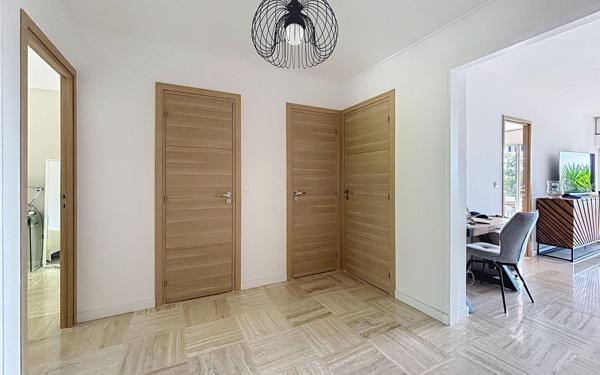 Appartement à vendre    3 pièces • 67,79 m2 Le Cannet