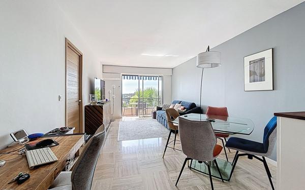 Appartement à vendre    3 pièces • 67,79 m2 Le Cannet