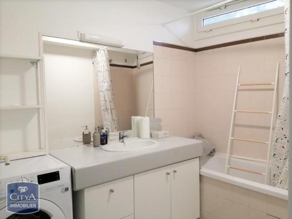 Appartement à louer 3 pièces 69.74m² Montpellier (34000)
