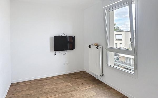 Appartement à vendre    4 pièces • 94 m2 Saint-Brice-Courcelles