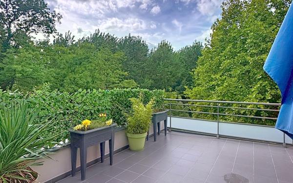 Appartement à vendre    4 pièces • 94 m2 Saint-Brice-Courcelles