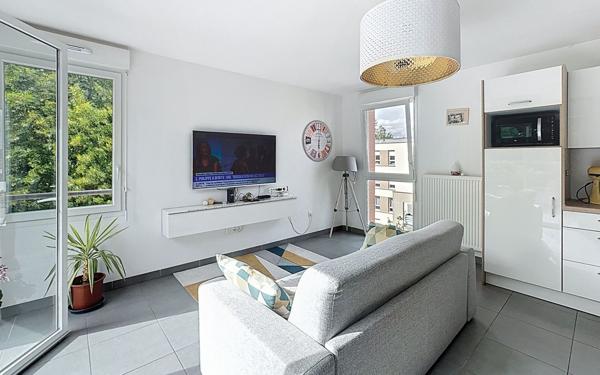 Appartement à vendre    4 pièces • 94 m2 Saint-Brice-Courcelles