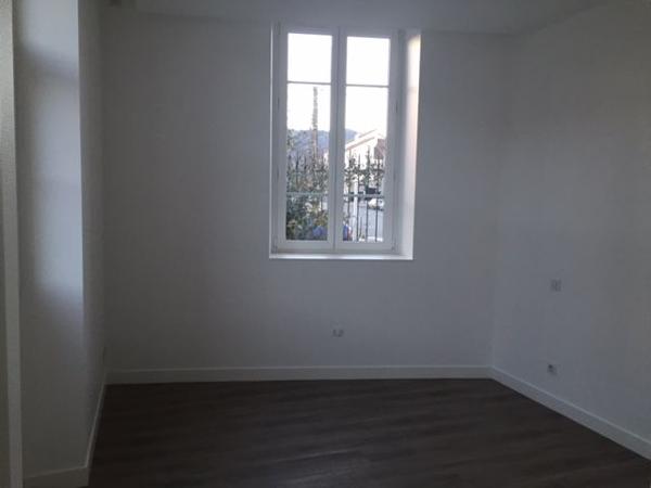 Appartement à louer 3 pièces 55.93m²