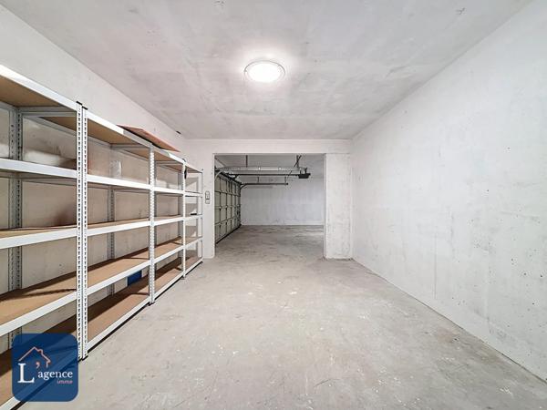 Appartement familial de standing – 5 chambres – Terrasse 213 m² – Jardin privatif 500 m² – Double garage – Cave – Prévessin-Moëns 01280