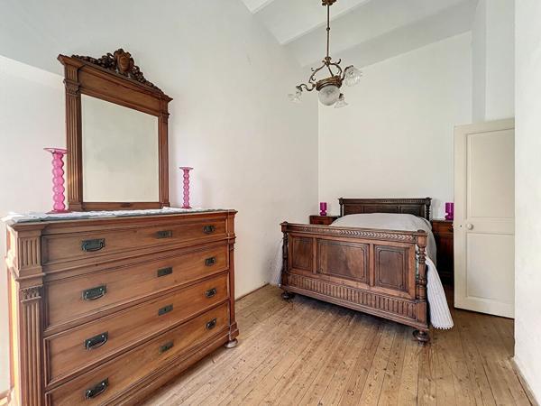 Maison à vendre    5 pièces • 150,87 m2    Menton