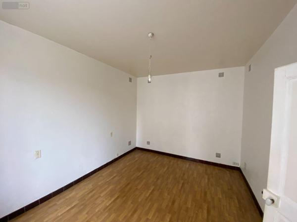 Maison de ville à vendre à Mayet dans la Sarthe (72360), ref : MAIS/0061