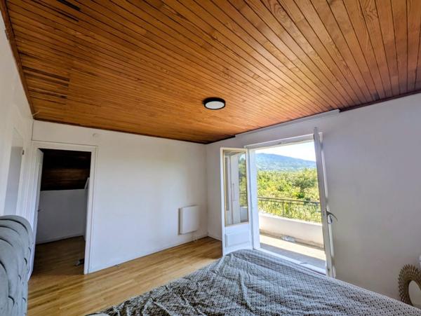 Maison traditionnelle de 7 pièces