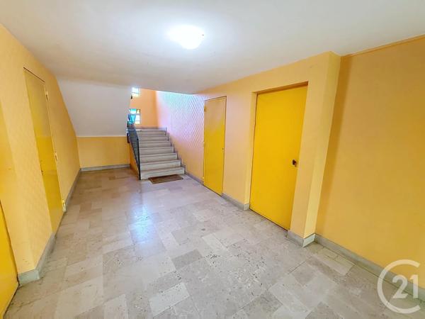 Appartement F3 à vendre  4 pièces - 80 m 2   ST APOLLINAIRE  - 21