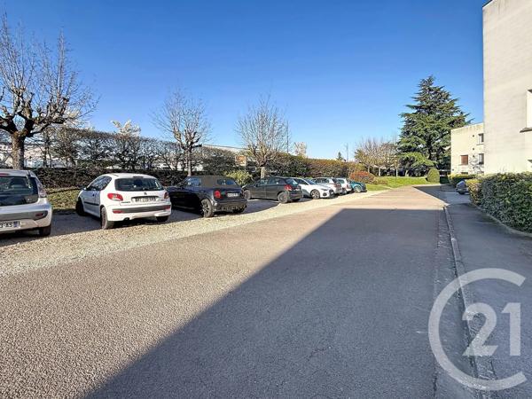Appartement F3 à vendre  4 pièces - 80 m 2   ST APOLLINAIRE  - 21