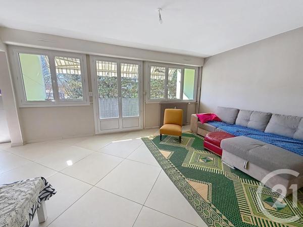 Appartement F3 à vendre  4 pièces - 80 m 2   ST APOLLINAIRE  - 21