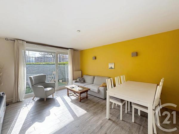 Appartement F3 à vendre  4 pièces - 80 m 2   ST APOLLINAIRE  - 21
