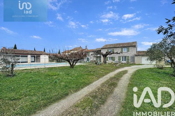 Maison à vendre 6 pièces 191 m² Camaret-sur-Aigues