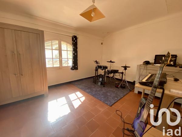 Maison à vendre 7 pièces 332 m² Châteauneuf-Villevieille