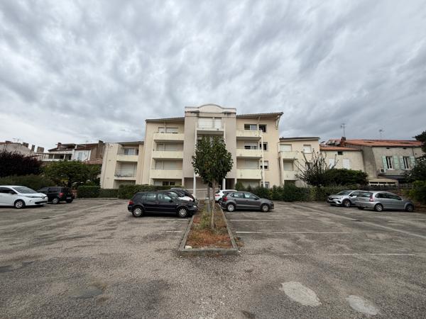 Appartement T2 avec terrasse et parking – Résidence LAROUDAL à Villeneuve