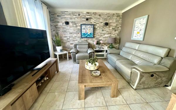 Maison à vendre    5 pièces •  Mèze