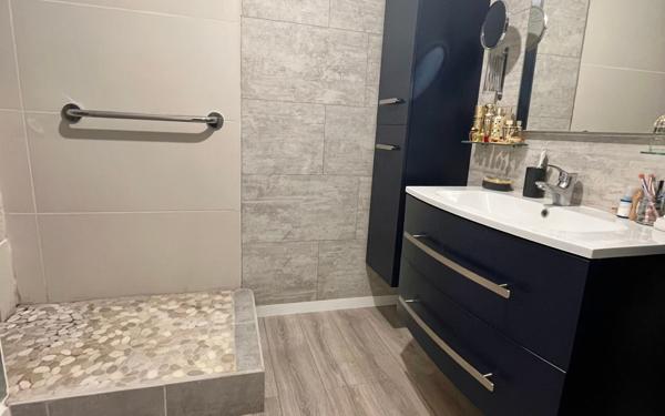 Maison à vendre    5 pièces •  Mèze