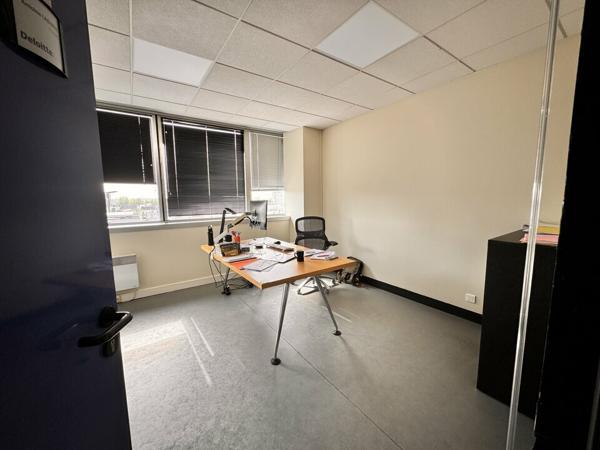 TOURS CENTRE QUARTIER GARE BUREAUX A VENDRE DE 597 M² ET 15 PARKINGS