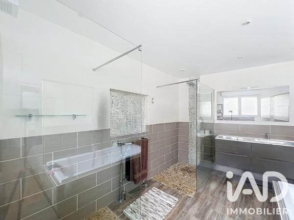 Maison à vendre 6 pièces 184,83 m² Trilbardou
