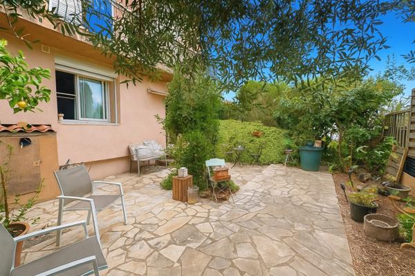 Appartement 2 pièces en rez-de-jardin avec extérieur – 31 m²- Frejus