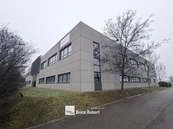 Location bureaux indépendants à Saint-Priest avec accès axes principaux