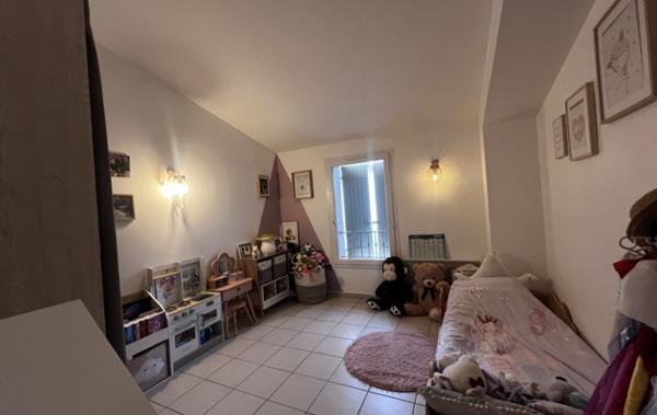 Vente Maison de village avec garage Generac   