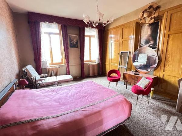 déalement situé en plein c?ur du centre ville, 

UNIQUEMENT CHEZ VOTRE NOTAIRE !

Vaste imm...