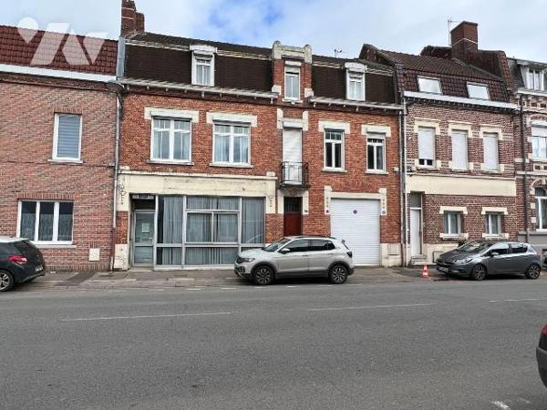 déalement situé en plein c?ur du centre ville, 

UNIQUEMENT CHEZ VOTRE NOTAIRE !

Vaste imm...