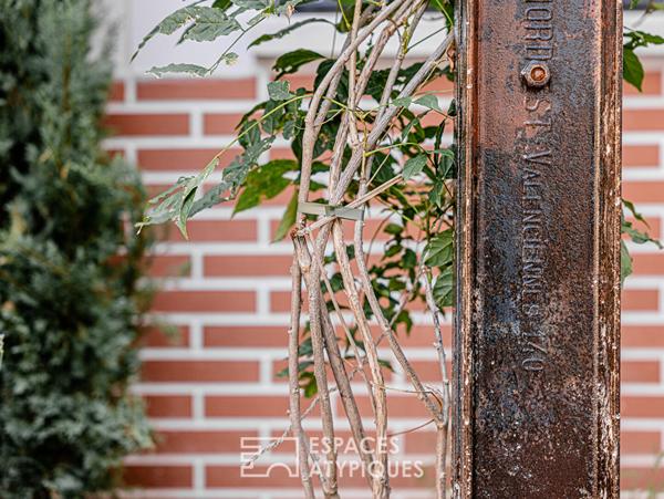 Duplex avec jardin à aménager dans une copropriété de standing