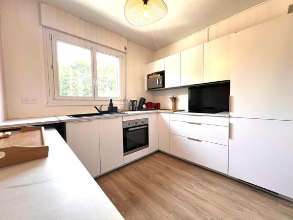 Charmant T3 de 72 m2 avec balcon, garage, cave au centre ville de BELFORT