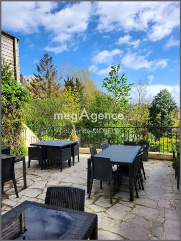 Maison à BOULOGNE-SUR-MER, 62200 - 12 pièces 430m²