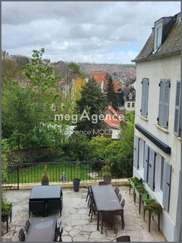 Maison à BOULOGNE-SUR-MER, 62200 - 12 pièces 430m²