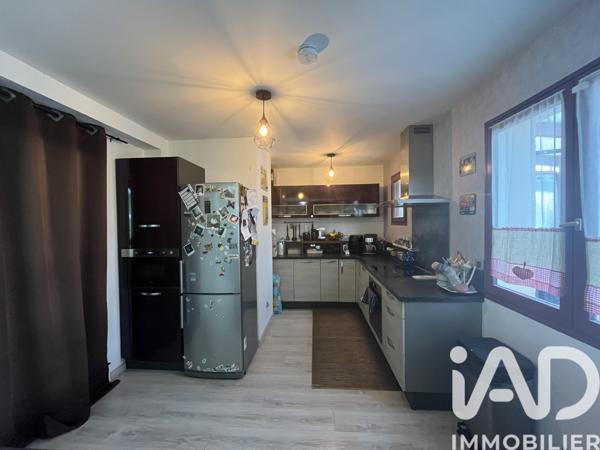 Maison à vendre 6 pièces 143 m² Épernon