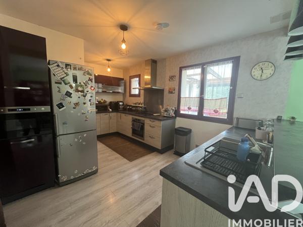 Maison à vendre 6 pièces 143 m² Épernon