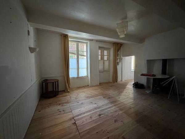 Dpt Saône et Loire (71), à vendre SAINT CHRISTOPHE EN BRIONNAIS maison P4 - 3 chambres - 70m² -