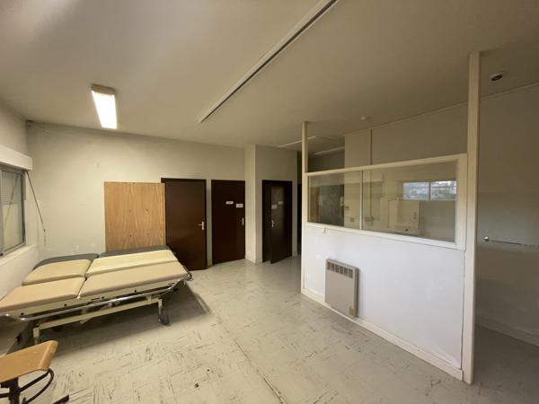 Bureaux de plain pied à louer à Béziers, secteur médical et hôpital.