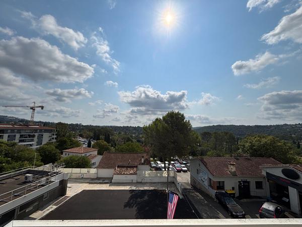 À vendre Appartement 2 pièces 42.92 m² avec terrasse et garage