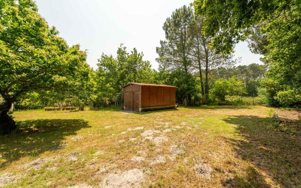 Maison à vendre    7 pièces •  Gastes