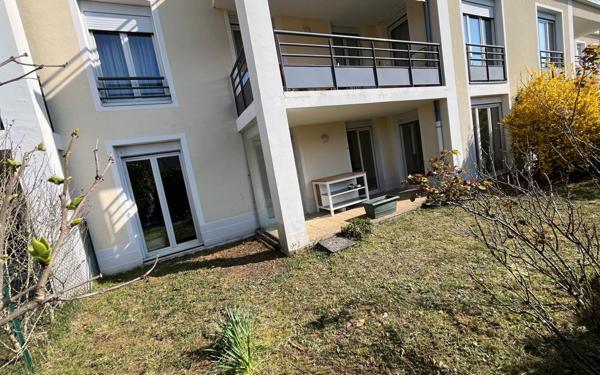 Appartement à vendre    3 pièces •  Saint-Étienne-de-Saint-Geoirs