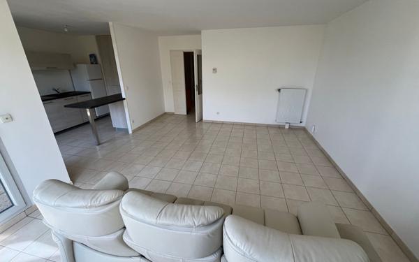 Appartement à vendre    3 pièces •  Saint-Étienne-de-Saint-Geoirs